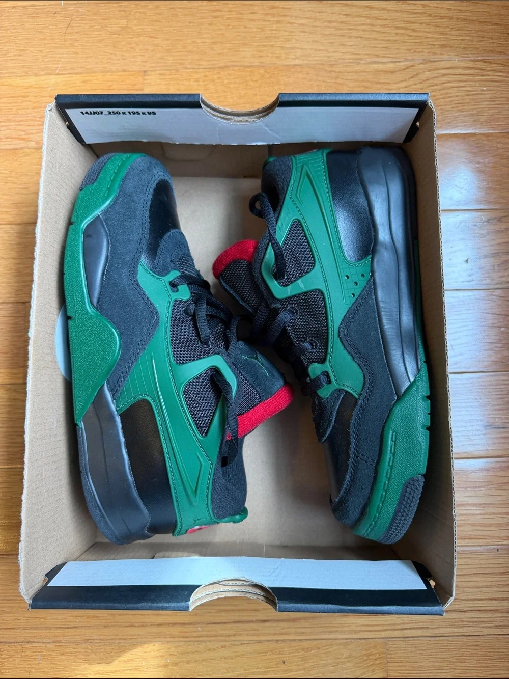 Jordan Kids Black, Green & Red Low-Top Sneakers